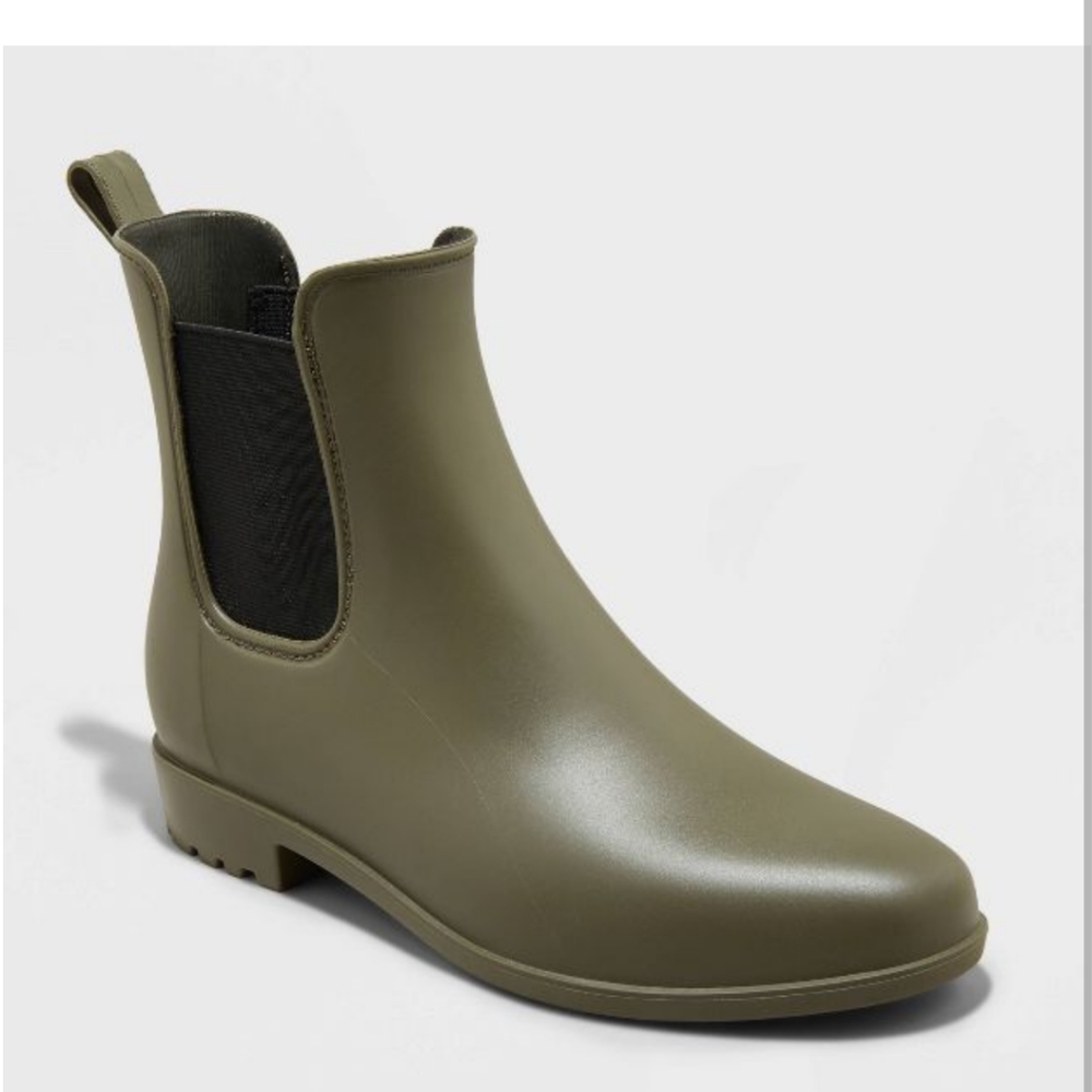 Chelsea Boots - Picture 2 of 5